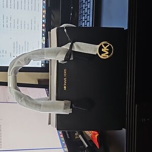 Black Michael Kors Clutch Purse